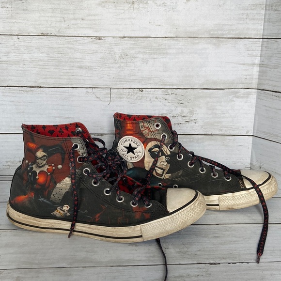 Harley Quinn Converse